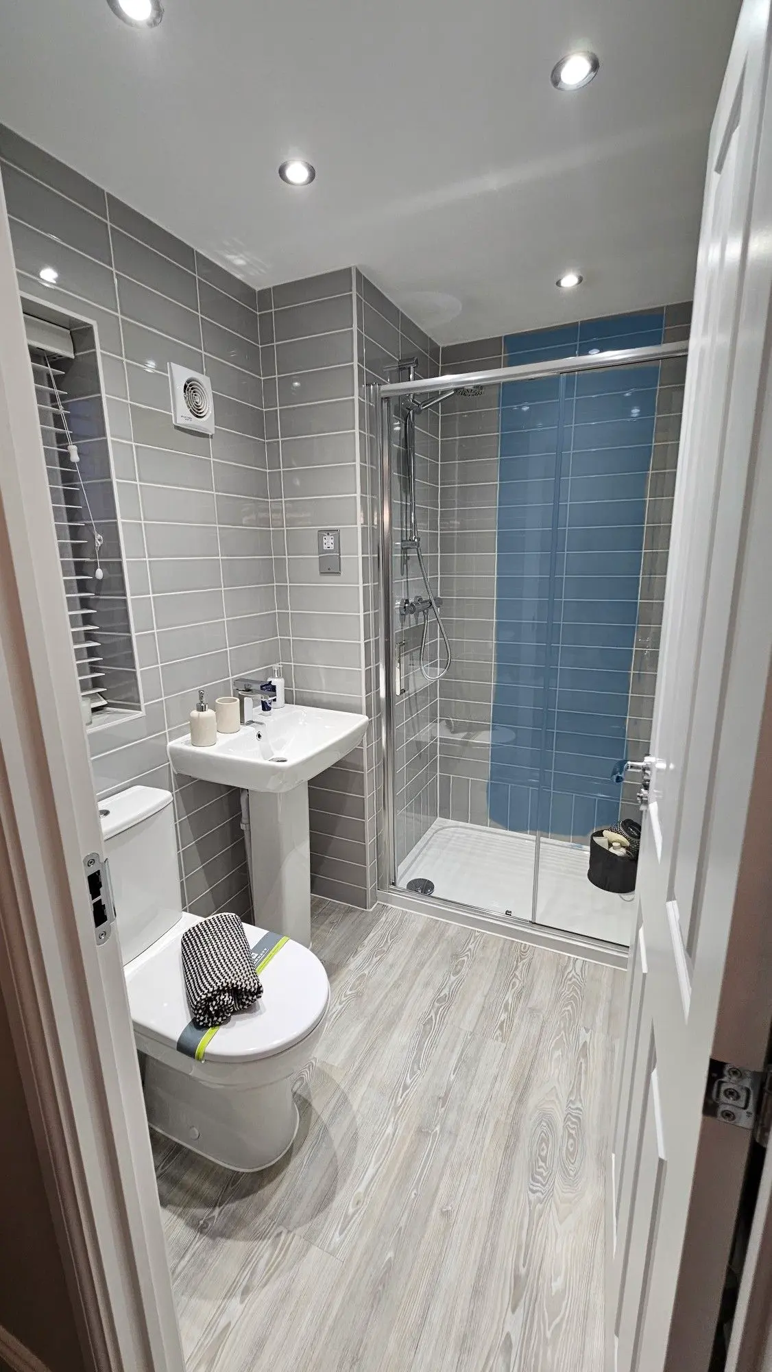 Bathroom Remodeling project by R&L Contractor in New York 2